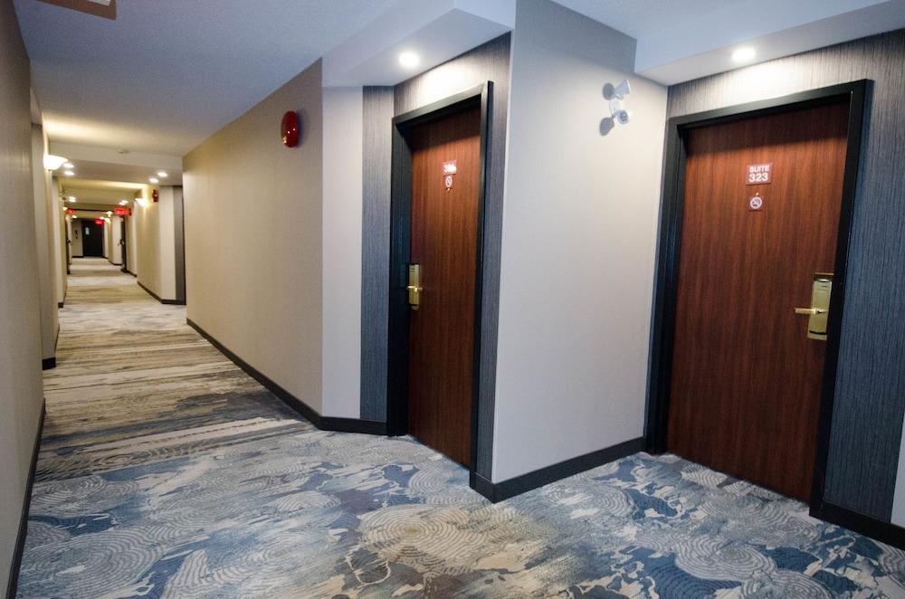בושרוויל Hotel Welcominns מראה חיצוני תמונה