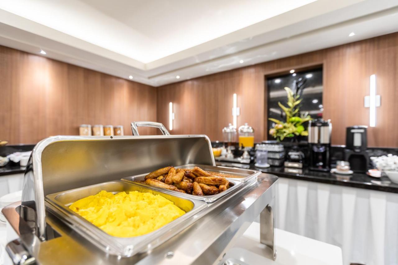 בושרוויל Hotel Welcominns מראה חיצוני תמונה